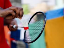 Cara Mengatur Jadwal Latihan Badminton Agar Tidak Mengganggu Aktivitas Harian